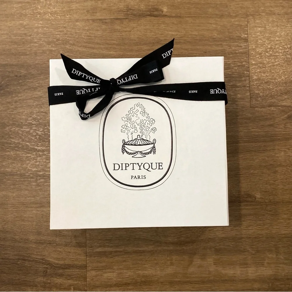 diptyque White Gift Box with Black Ribbon